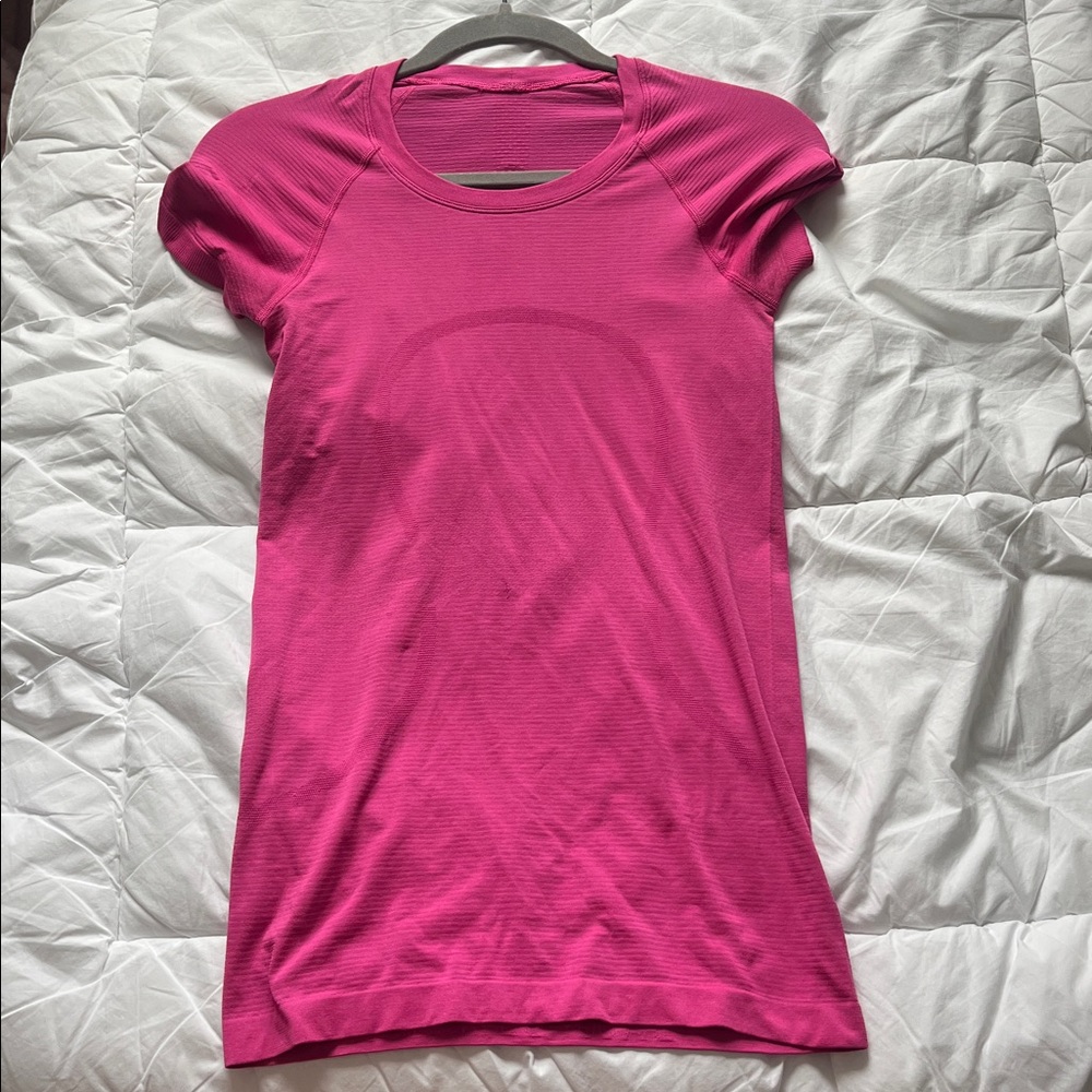 Lululemon Athletica Hot Pink Short Sleeve Tee